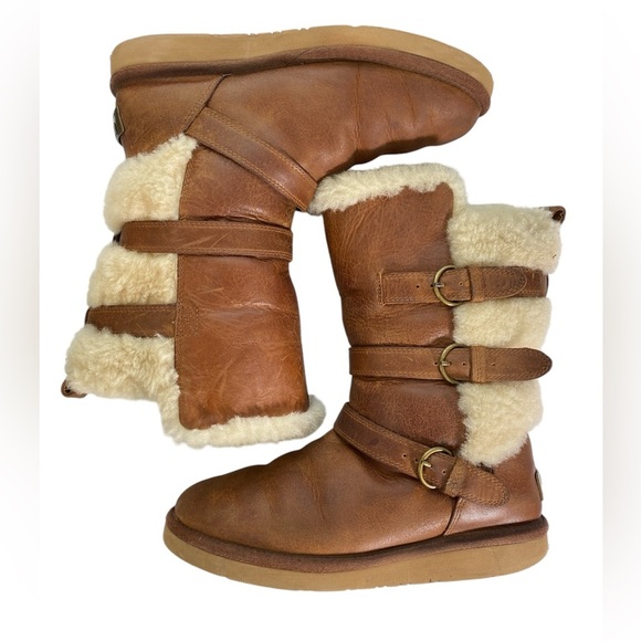 UGG Brown Ankle Boots with Cream Fur - Picture 5 of 12